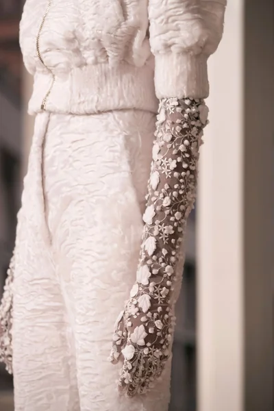 Look 33